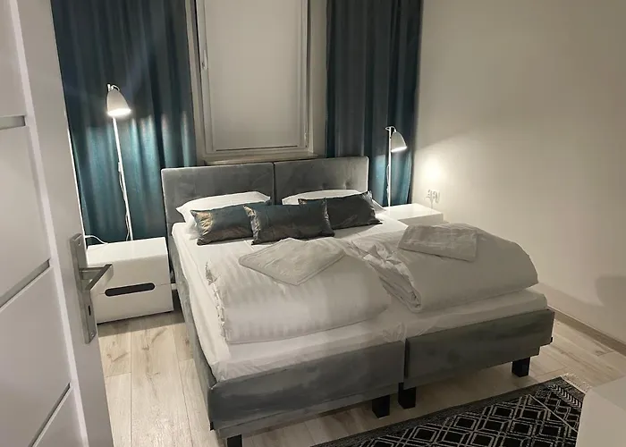 Rynek 21 דירה מוז'ינה