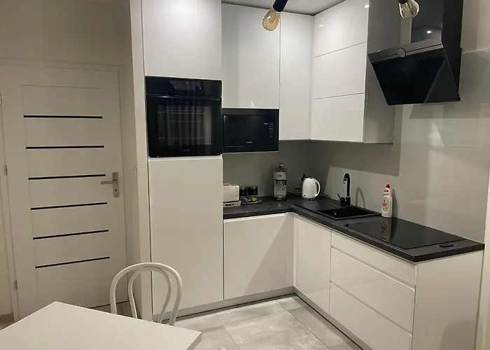 Rynek 21 מוז'ינה